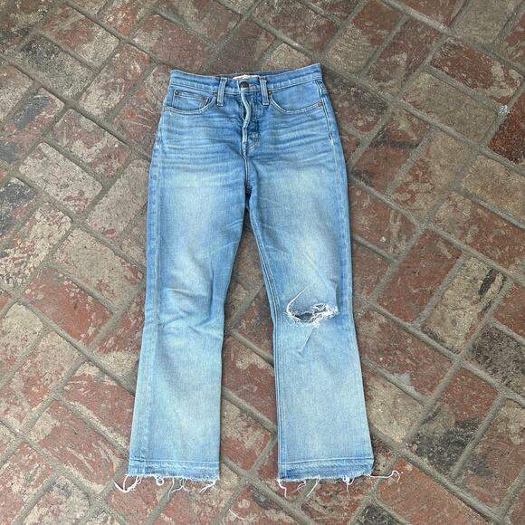 Rivet & Thread Distressed Jeans Size 26 - Picture 1 of 3
